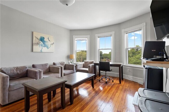 Building Photo - 171 Prospect St