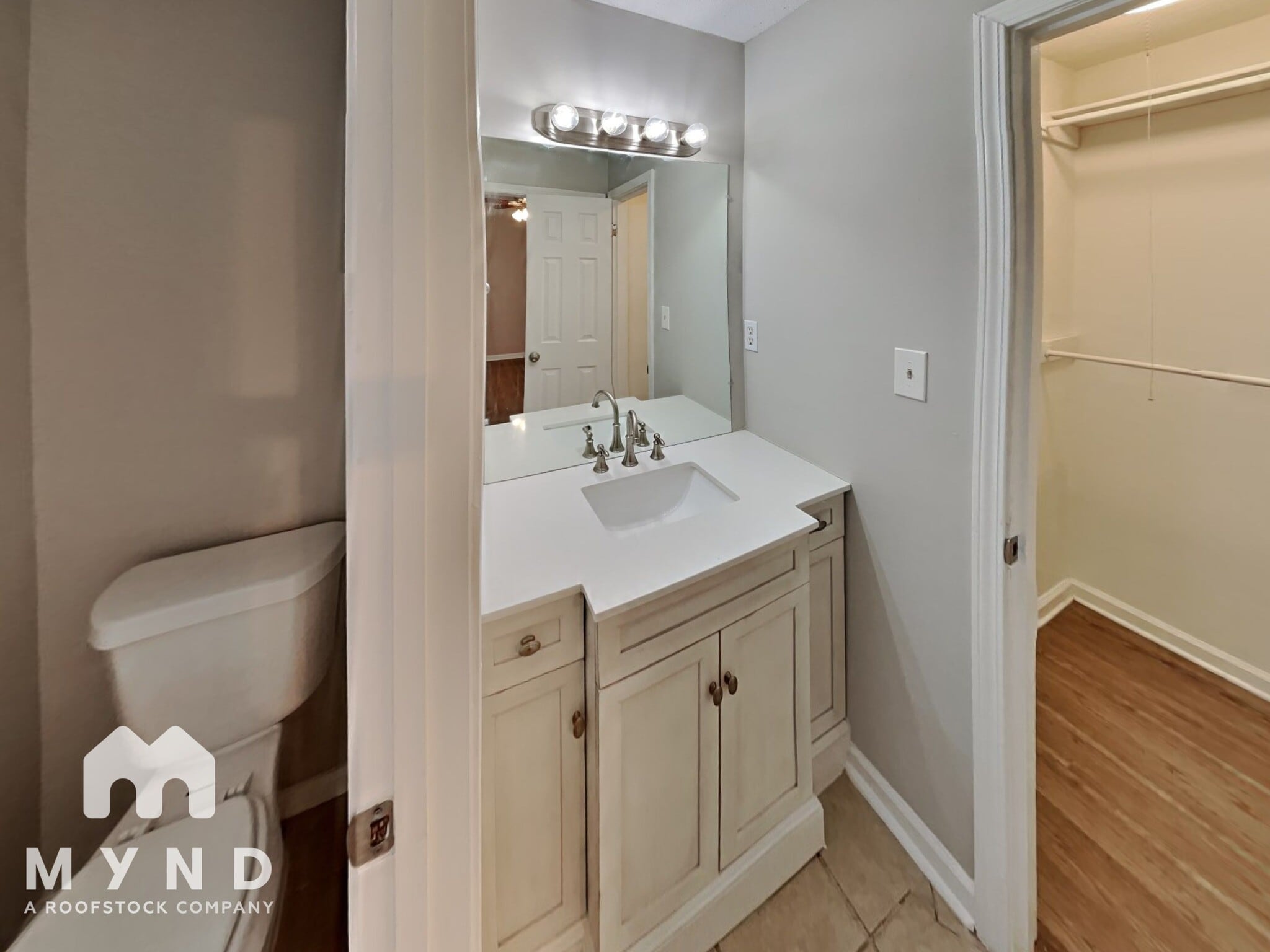 Building Photo - 530 Creekwood Cir S