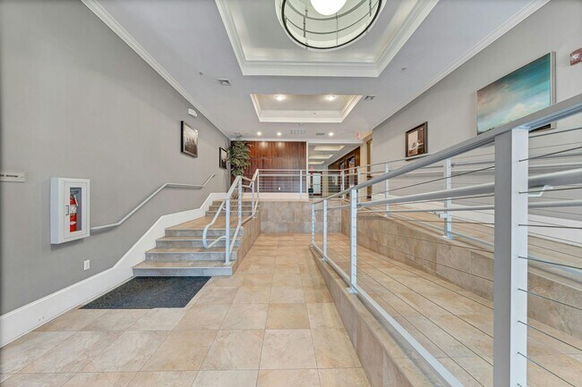 Building Photo - 443 2nd St