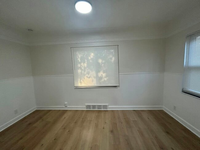 Building Photo - 9585 Terry St