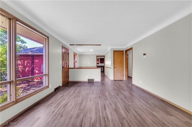 Building Photo - 3460 Hetzel Dr