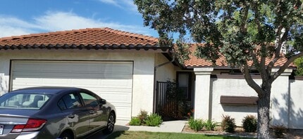 Building Photo - Manzanita Single Story Home 3bd 2ba 2 car garage