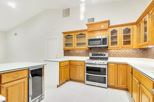 Building Photo - 14204 Broken Wing Ln