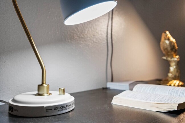 Building Photo - 10150 Sierra Madre Rd