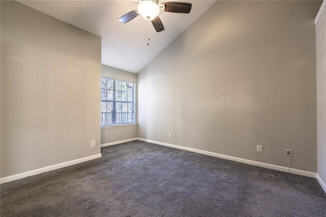 Building Photo - 1107 Sandy Ln Dr