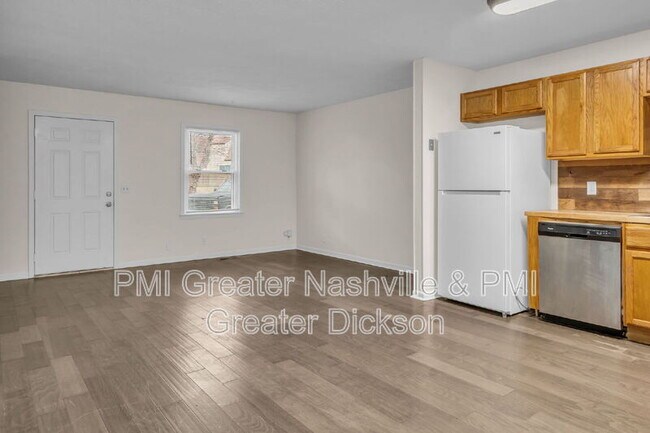 Building Photo - 3153 E Lake Dr