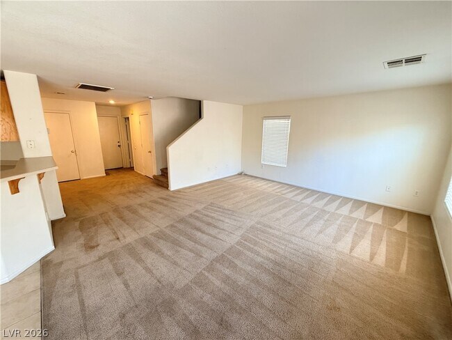 Building Photo - 2416 Cockatoo Dr