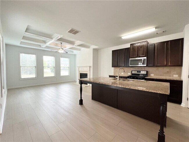 Building Photo - 2409 Ivy Meadow Ln