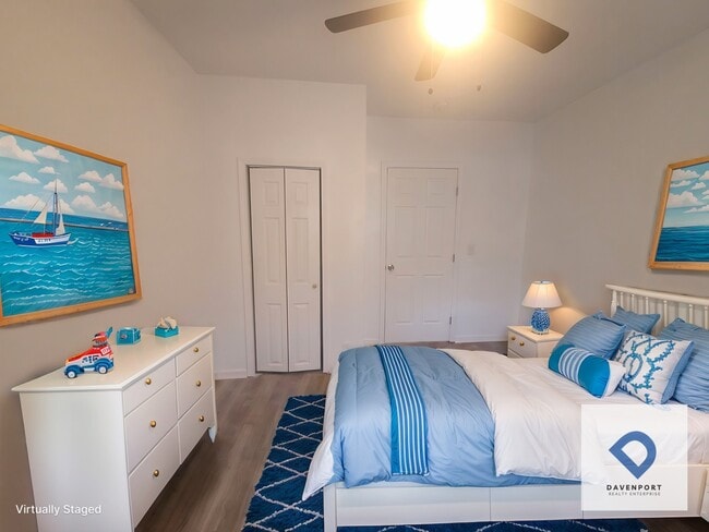 Building Photo - 2112 Stella St