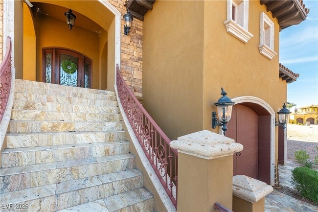 Building Photo - 15 Vía Lido