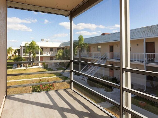 Building Photo - 400 Base Ave E Cmn