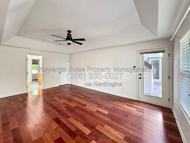 Building Photo - 650 E Whitney Ct