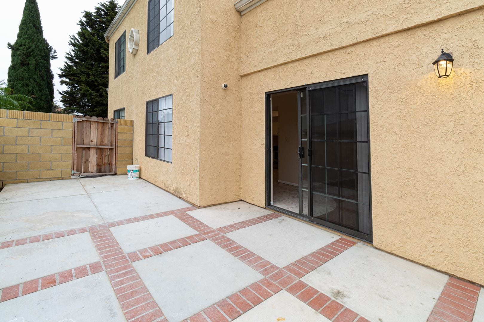 Building Photo - 18412 Patterson Ln