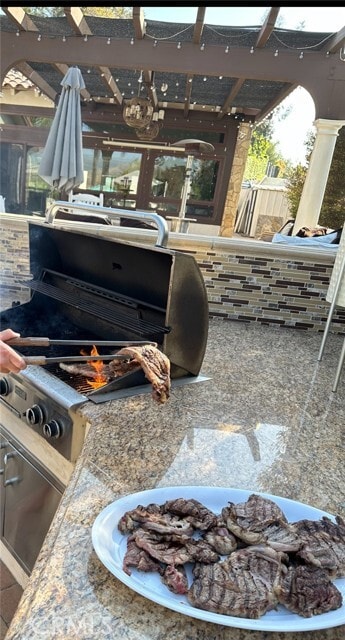 Building Photo - 10071 Highcliff Dr