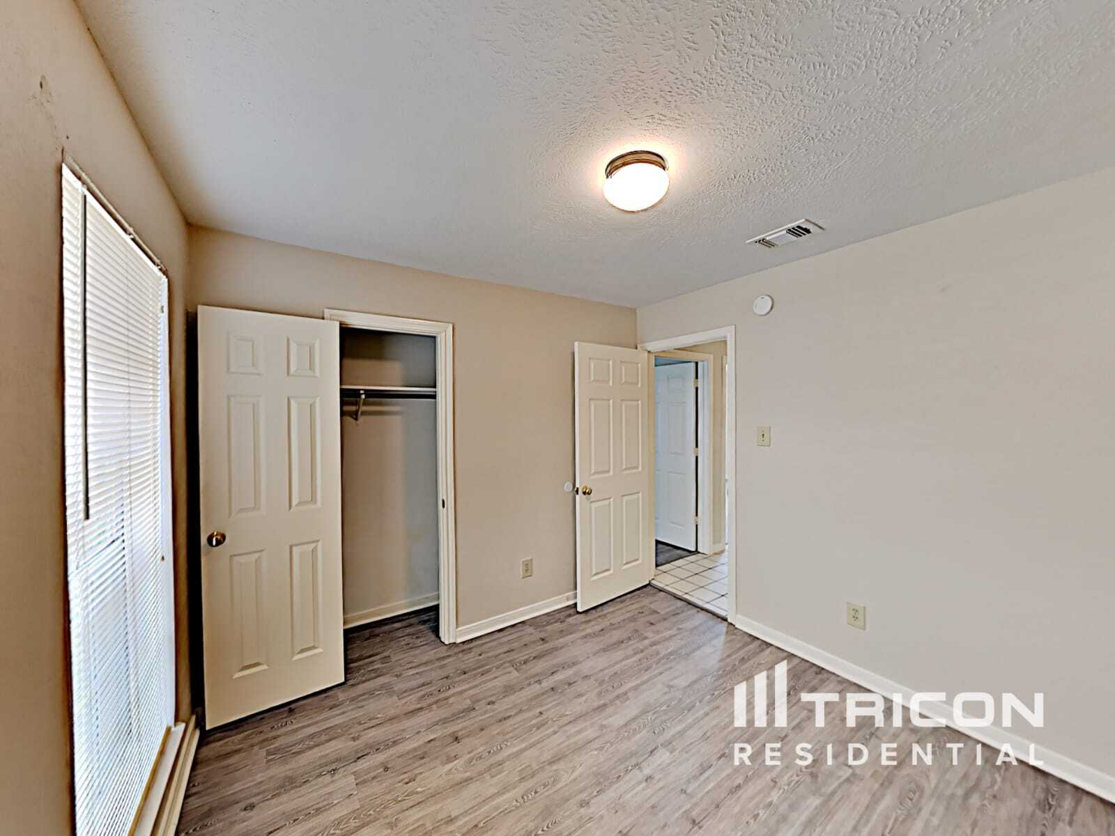 Building Photo - 3415 Sandbrook Dr