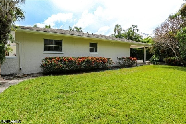 Building Photo - 2901 Crayton Rd