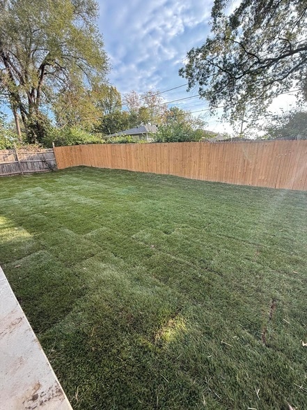 Building Photo - 1020 Crestland Ave