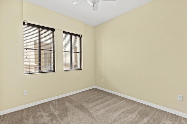 Building Photo - 2900 NW 125th Ave