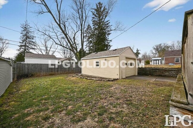 Building Photo - 5831 Gany Mede Dr