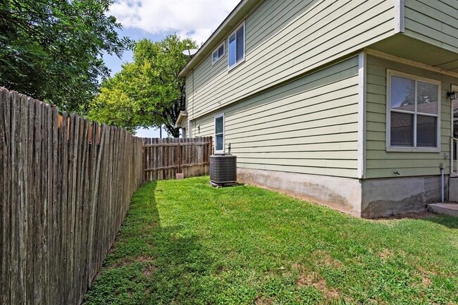 Building Photo - 2733 Crimson Sky Ct