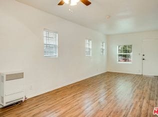 livingroom - 1742 W 36th St