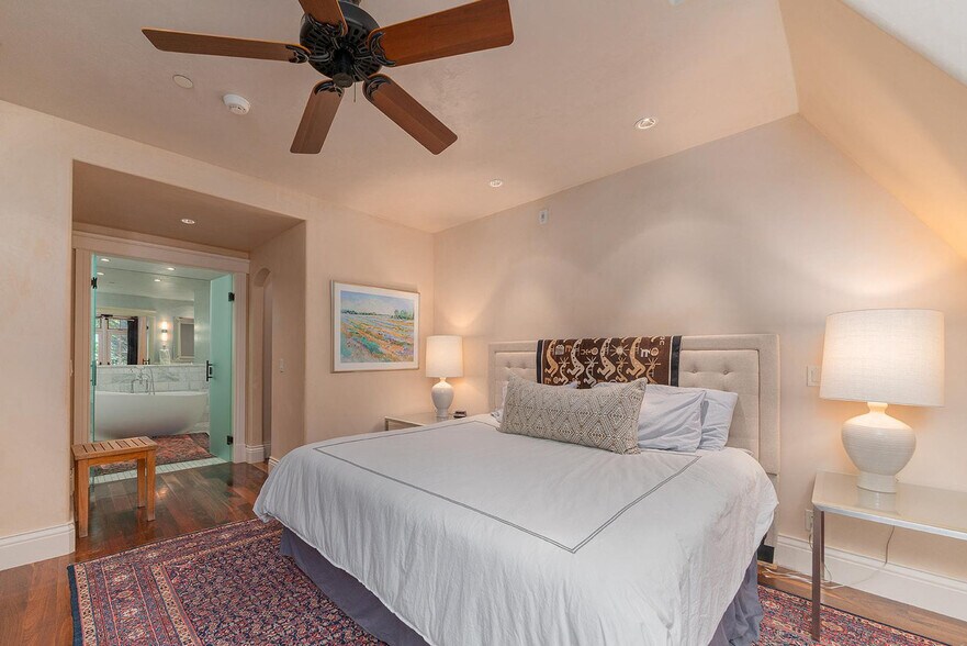 Building Photo - 605 W Colorado Ave