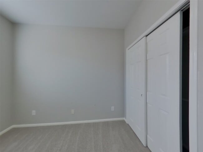 Building Photo - 3963 Mossy Spring Ln