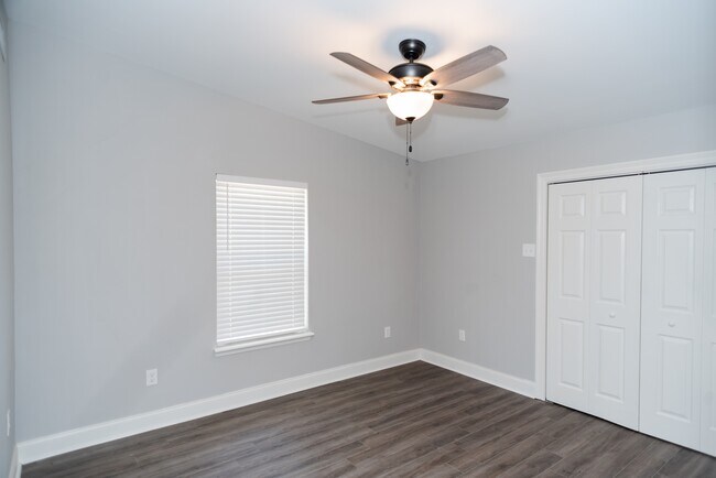 Building Photo - 2184 3rd St