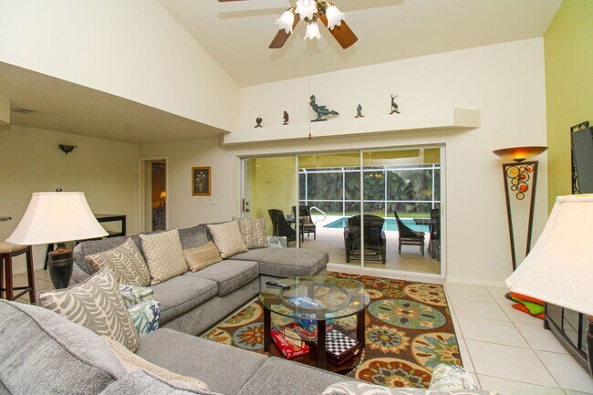 Building Photo - ** 4 BED-3 BATH PRIVATE SINGLE FAMILY POOL...