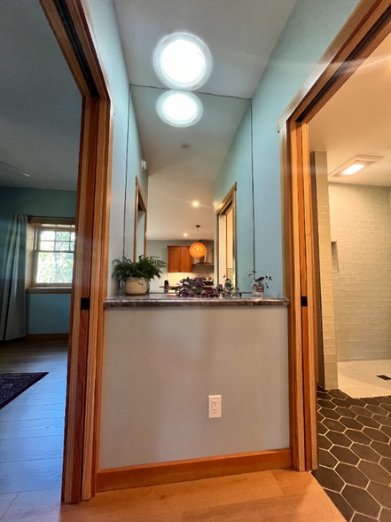 Building Photo - 2893a Scotts Right of Way