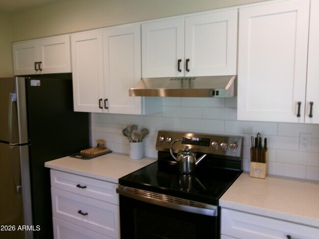 Building Photo - 11029 W CARON Dr