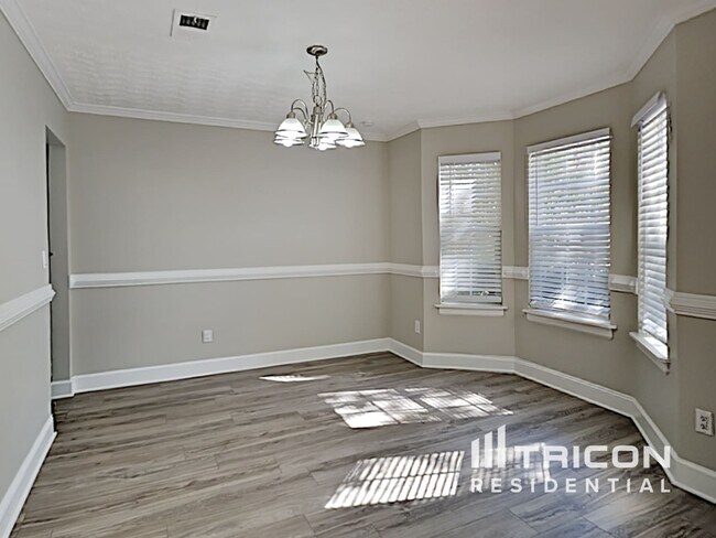 Building Photo - 2487 Archwood Way