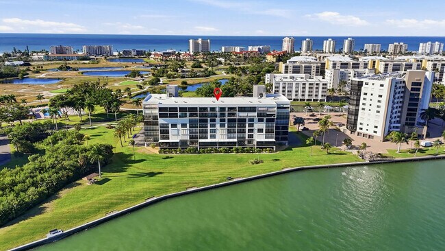 Building Photo - 4253 Bay Beach Ln