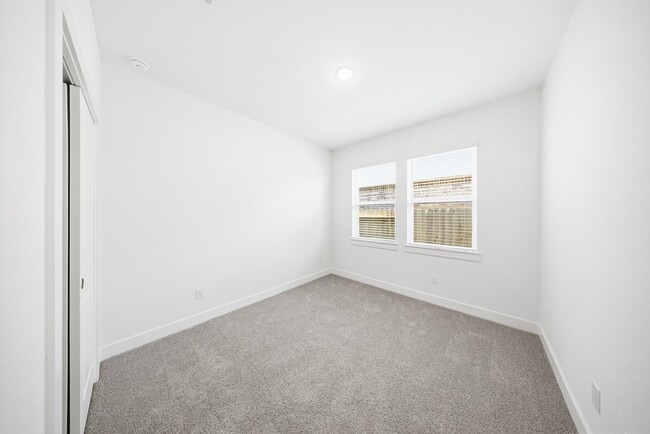 Building Photo - 7930 Palm Glade Dr