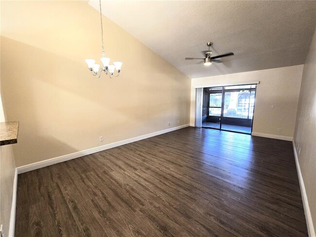 Building Photo - 2913 Duchess Oak Ct