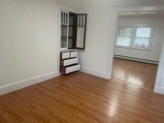 Building Photo - 36 Bellevue Rd