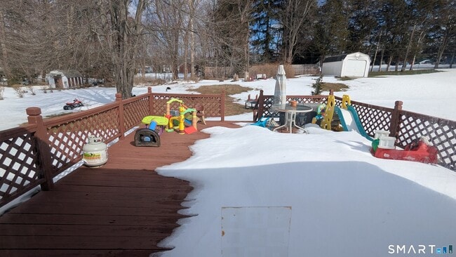 Building Photo - 3 Mountain View Dr