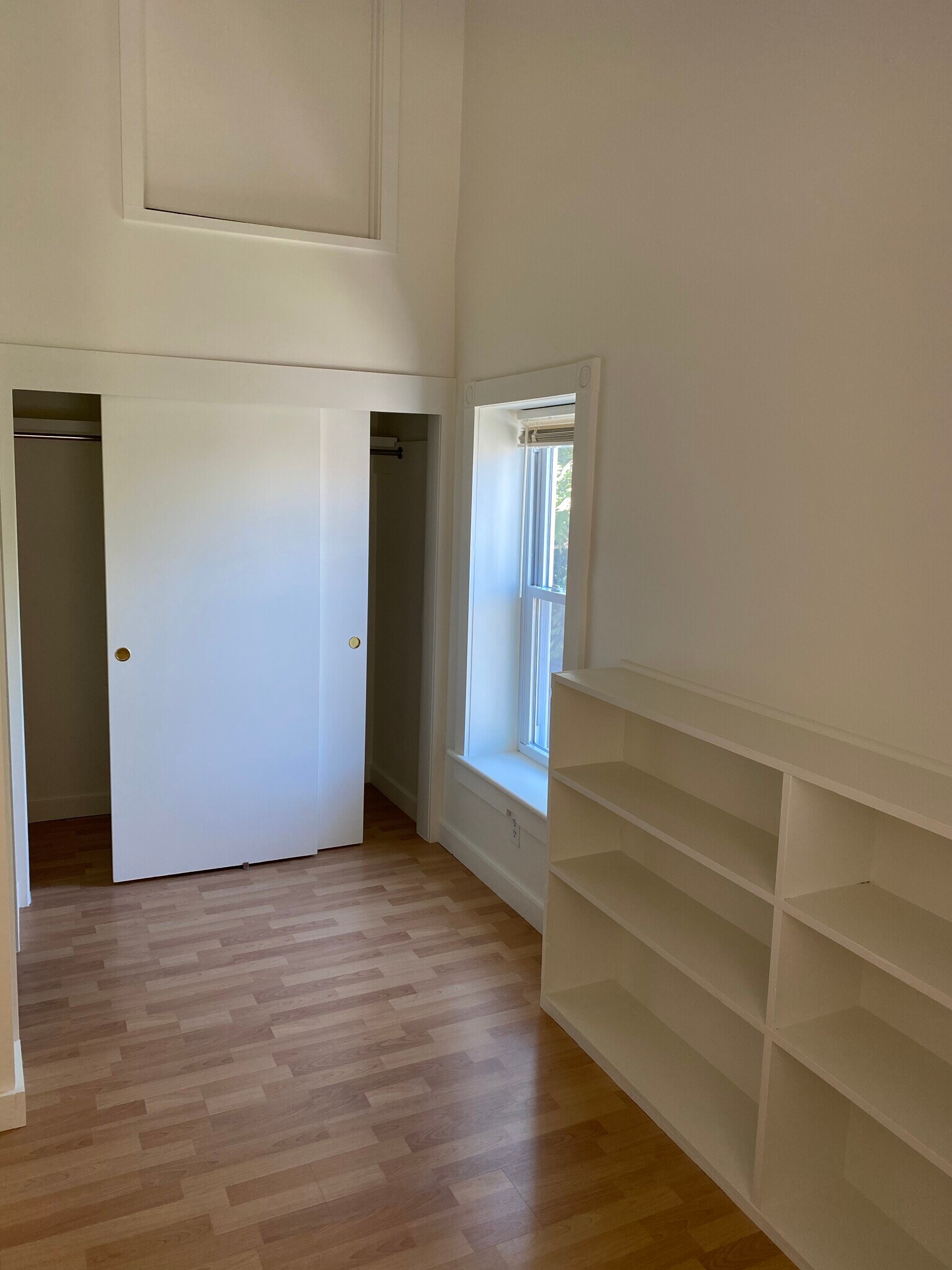 Building Photo - 114 S 6th St