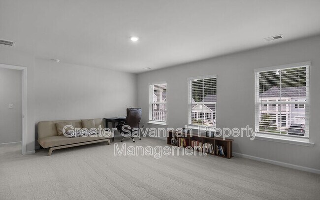 Building Photo - 109 Weyview Gdns