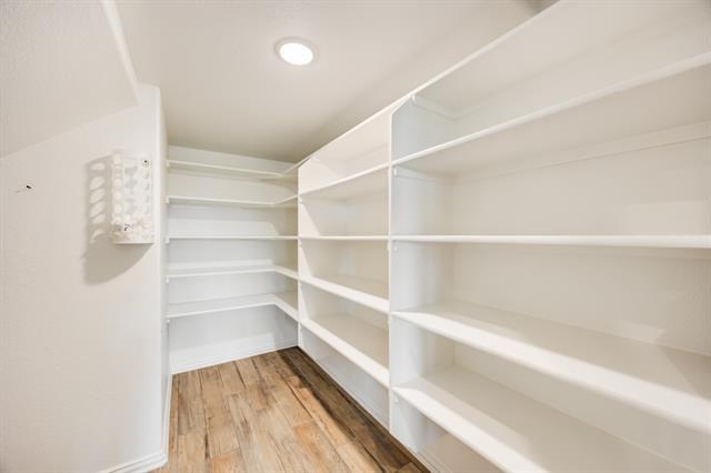 Building Photo - 176 Summit Ct