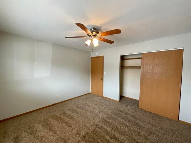 Building Photo - 1705 Jamestown Rd