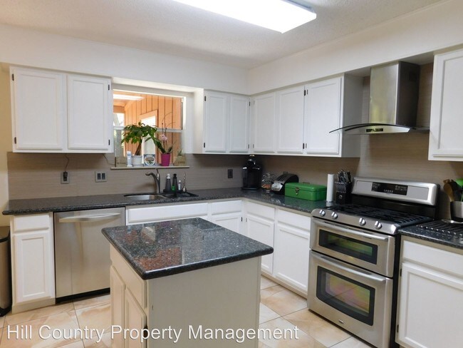 Building Photo - 13218 Tamayo Dr