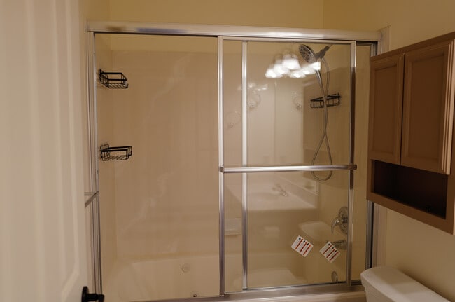 Building Photo - 800 Hamlet Cir S