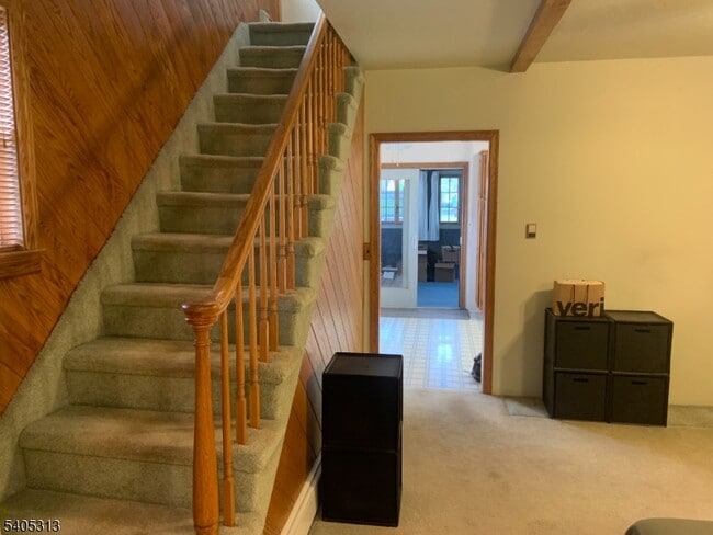 Building Photo - 169 Misty Ln