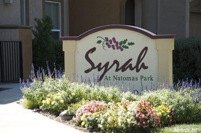 Building Photo - Welcome Home To This Adorable North Natomas Condo!
