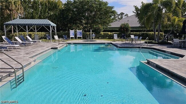 Building Photo - 2305 Ariane Dr