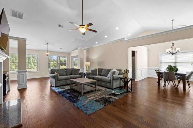 Building Photo - 4BR Craftsman on Pye Lake! Available Furnished or Unfurnished