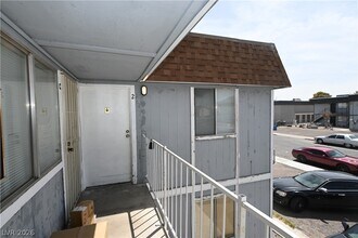 Building Photo - 303 Eastminister Ct