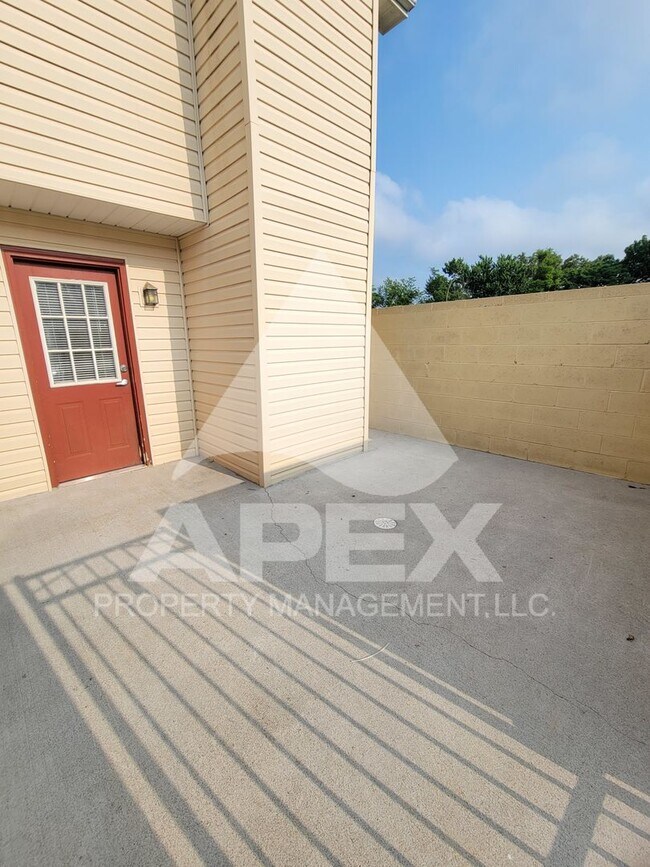Building Photo - 9148 Cedarpark Ln NW