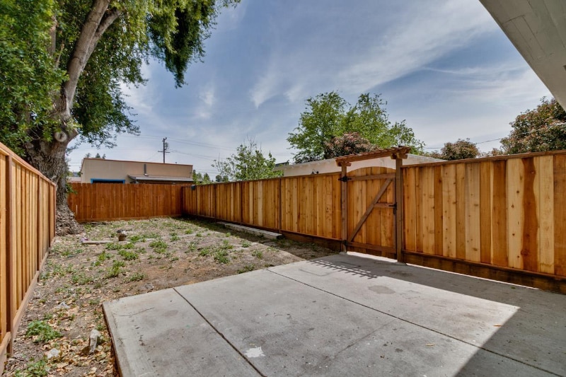 Building Photo - 21214 Montgomery Ave